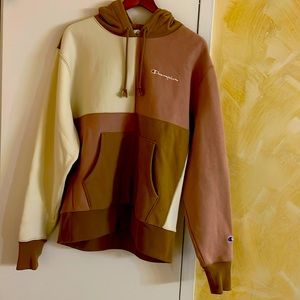 Mens Hoodie size Medium Brand Champion